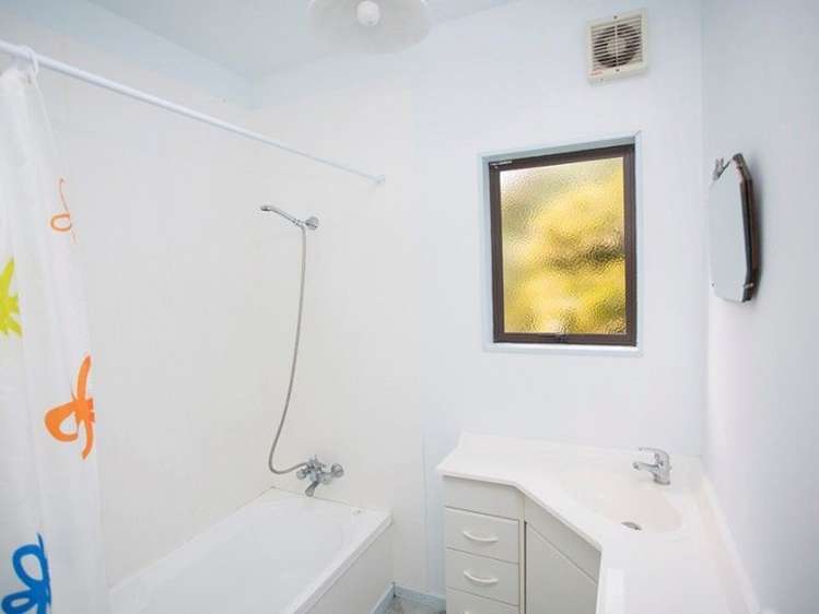 41 Herbert Drive Whangamata_19