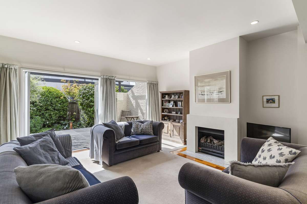 3/84 Gladstone Road_2