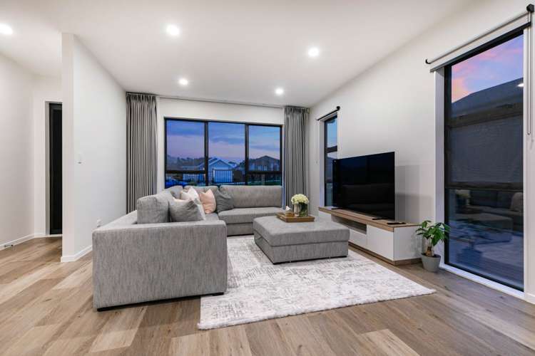 54 Argent Lane Wainui_8