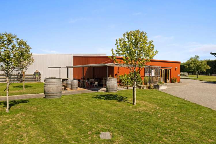 2321 Main South Road Burnham_14