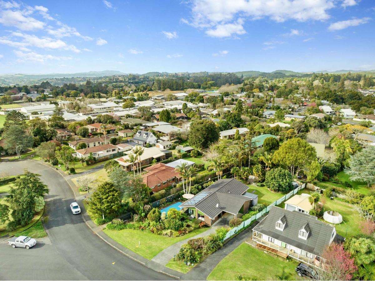 10 Cobham Court_5