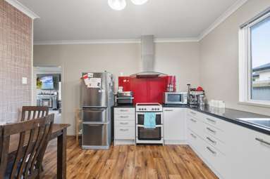 87 Conyers Street_1