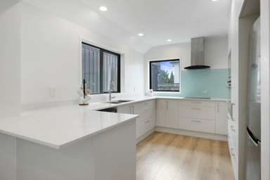 3/41 Rawhitiroa Road_2