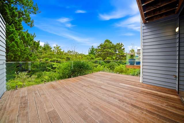 5/3 Kaimai Avenue Massey_3