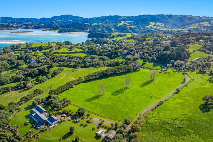 18 Tatham Road Matakana_14