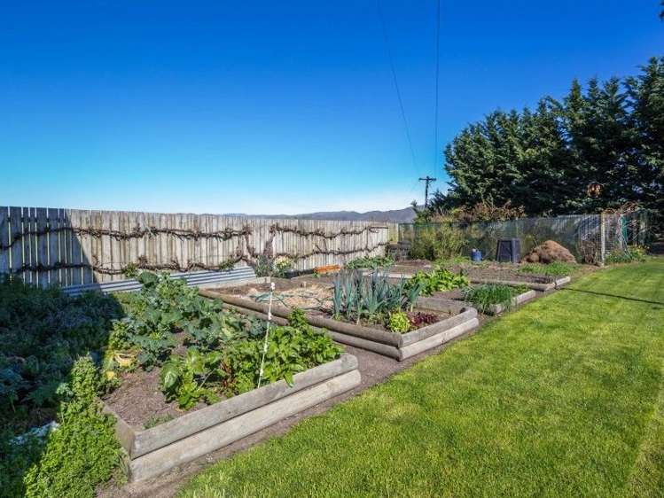 307 Broxton Road MacDonald Downs_14