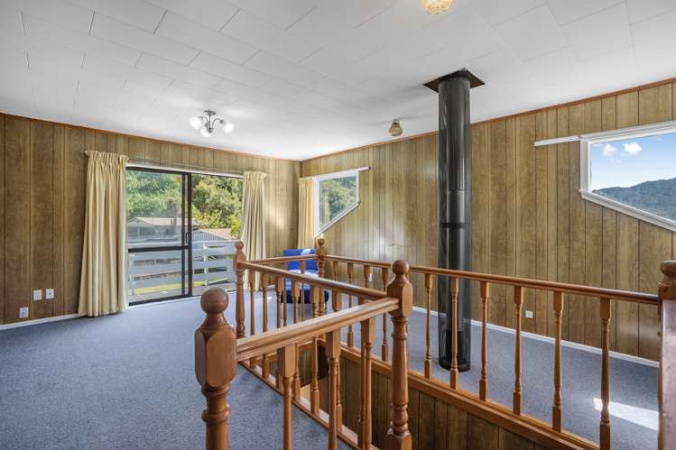 7 Hamstead Street Wainuiomata_16