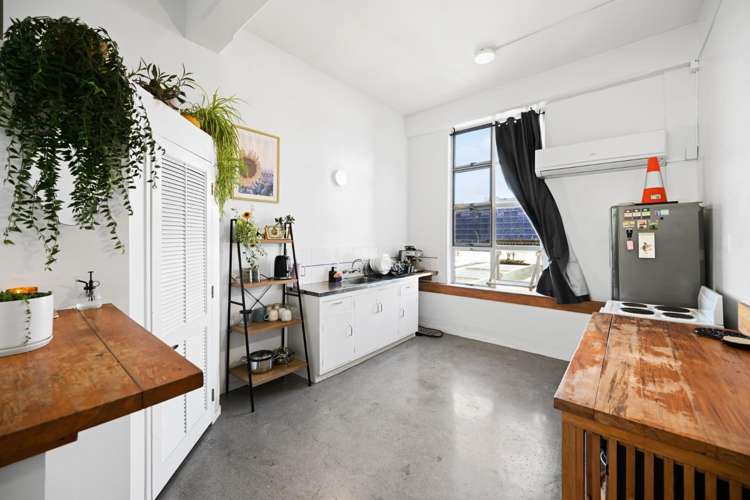 211A Victoria Street 10463_6