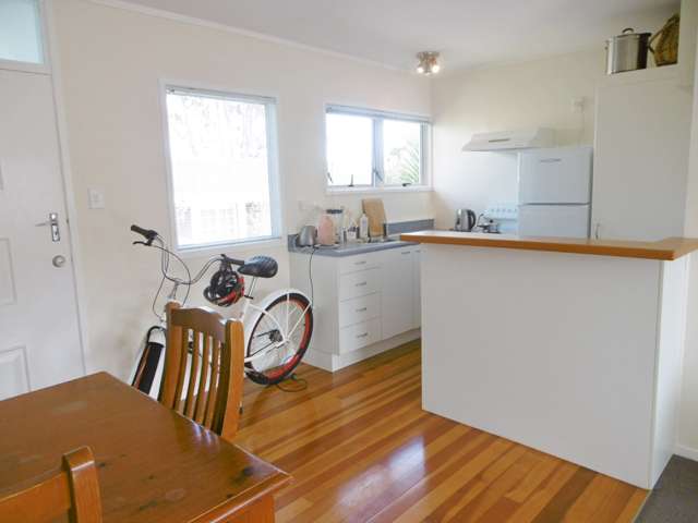 2/16 Tennyson Avenue Takapuna_1