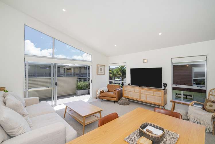 67/18 Eyre Street Whitianga_16