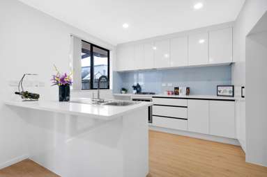 8 Marengo Parkway_2