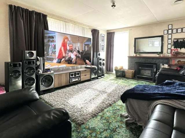 5 Takahe Place 11139_2