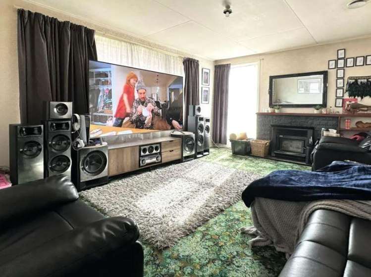 5 Takahe Place 11139_1