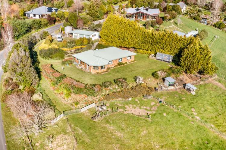 86 Totara View Road_0