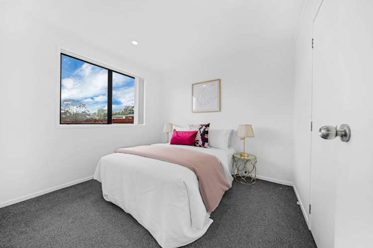 148 & 148A Solar Road Glen Eden_16