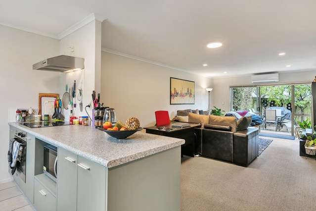 2/55 Verbena Road Birkdale_4