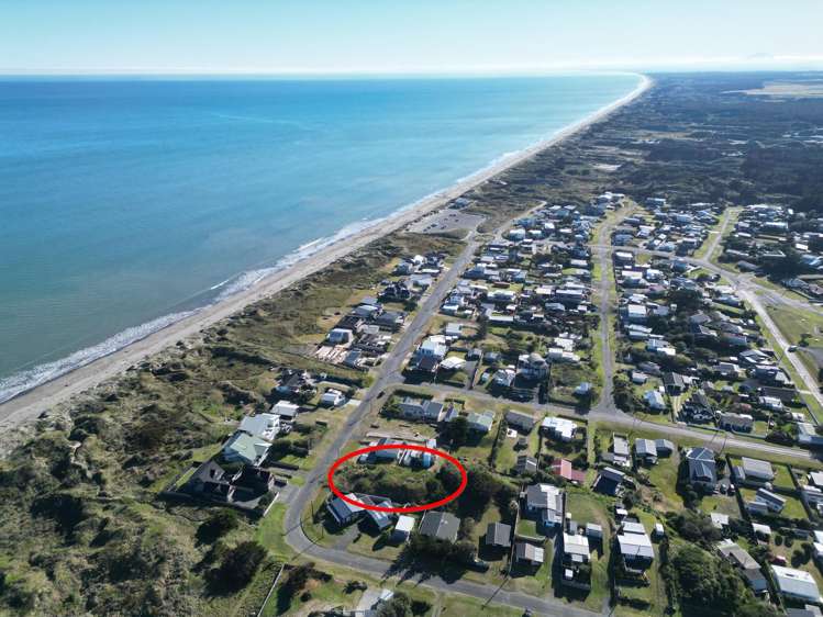 37 Marine Parade South Foxton Beach_10