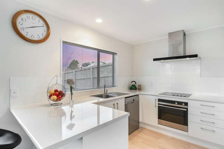 1/11 Kopara Place Clendon Park_10