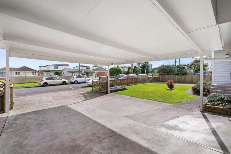41 Titoki Street Te Atatu Peninsula_21