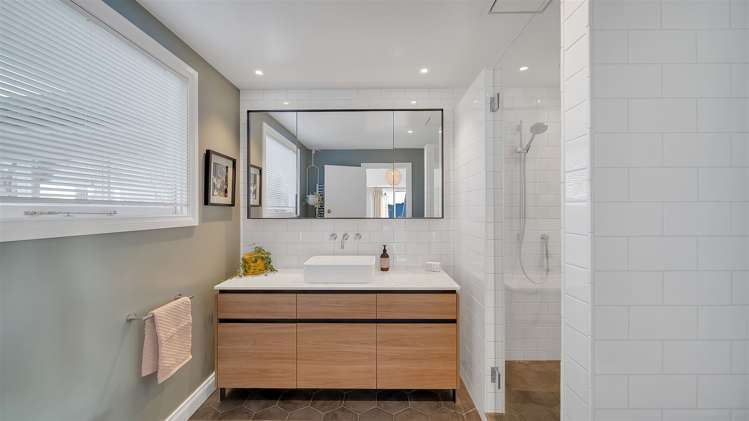 100 Idris Road Bryndwr_20