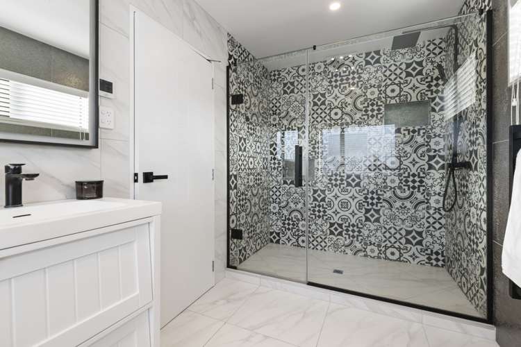 11 Taraire Place Orewa_16