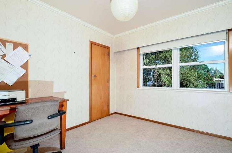 17 Royal View Road Te Atatu South_12