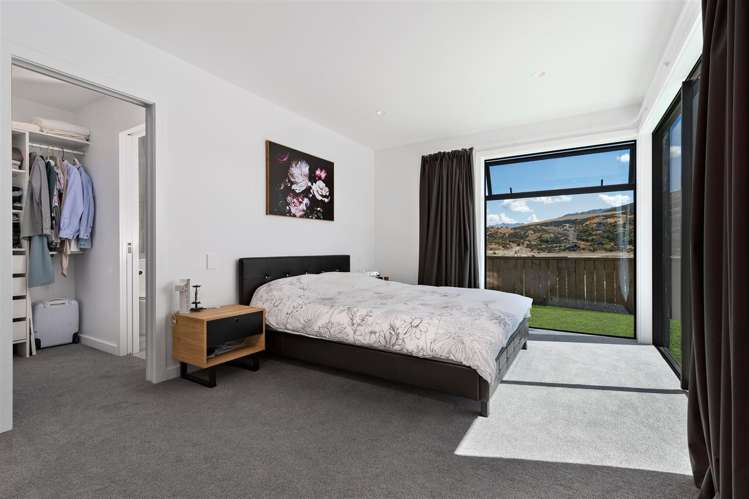 20 Howden Drive Jacks Point_16