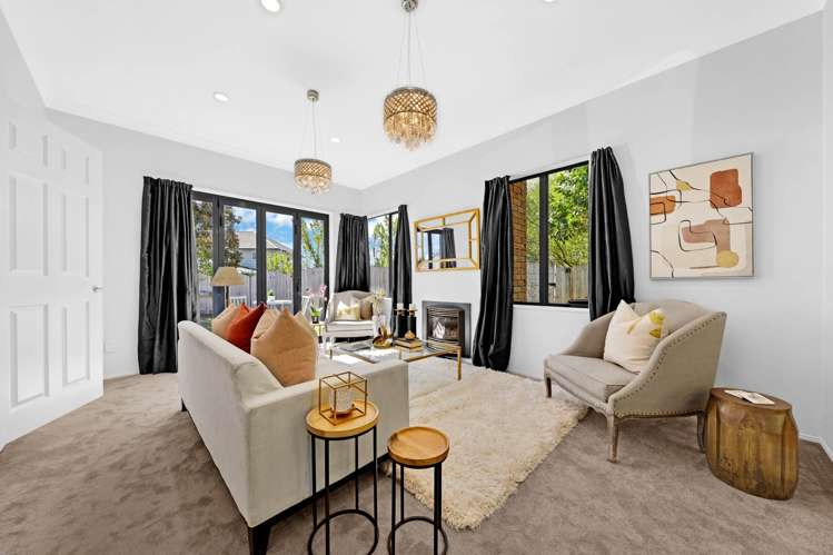 36 Lothian Brae Wattle Downs_12