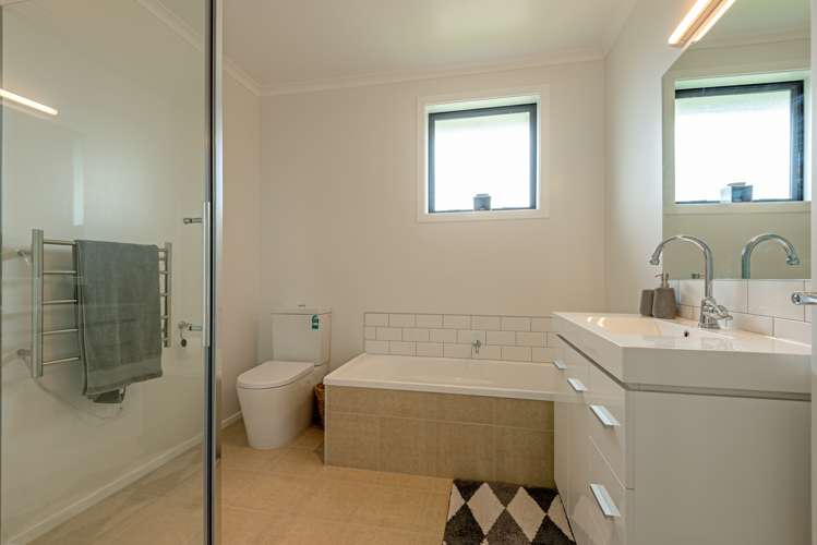 4 George Street Bulls_10