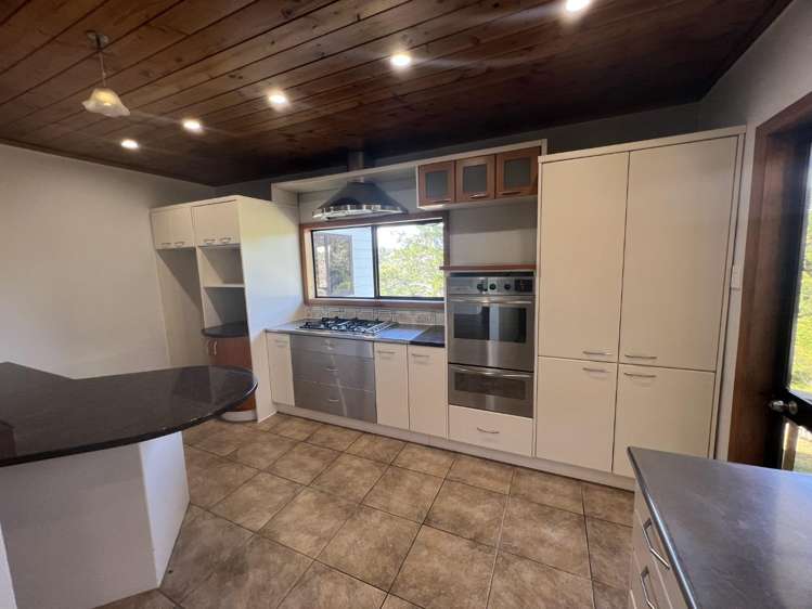 1143 Whangaparaoa Road Tindalls Beach_3