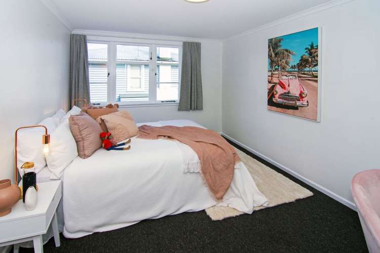 226 High Street North Carterton_10