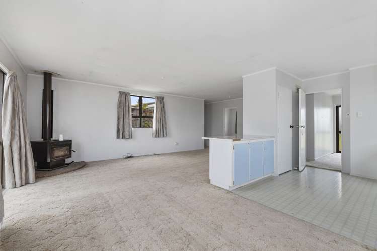 6 Esk Crescent Tokoroa_10