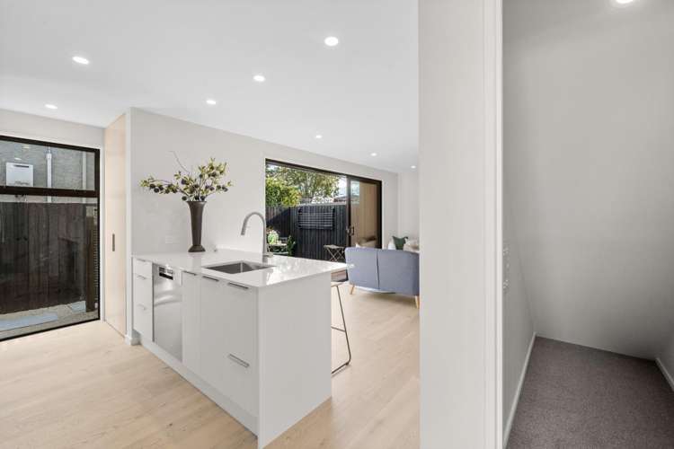 2/9 Innes Road 1544_5