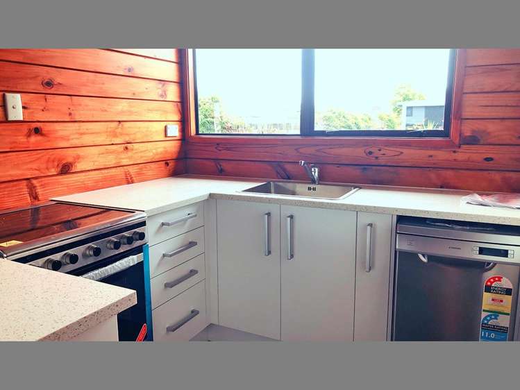 49a Larnoch Road Henderson_3