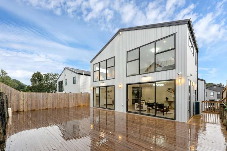 12 Greenstead Close Flat Bush_35