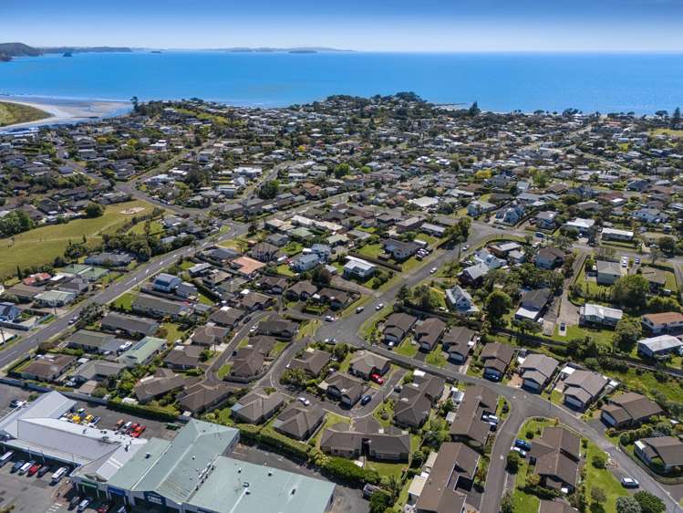 6 The Boulevard Red Beach_25