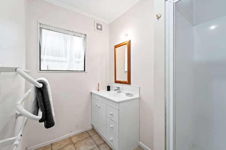2/5 Anne Road Hillcrest_20