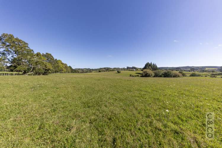 1226 State Highway 16 Waimauku_42