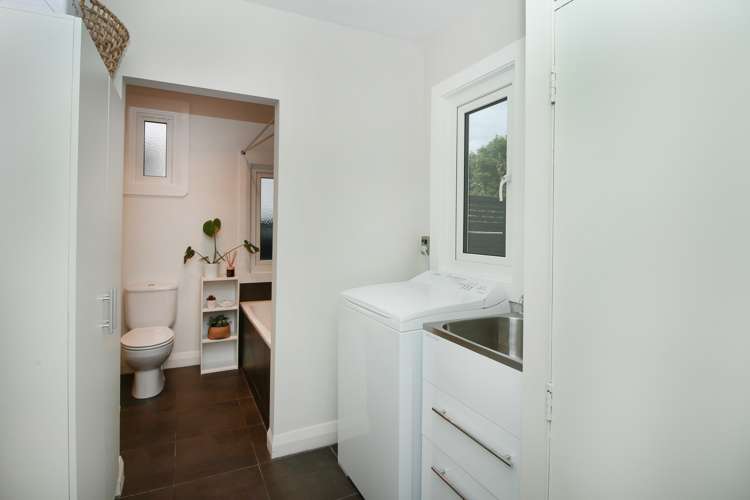 34 Dahlia Street Palmerston North Central_24