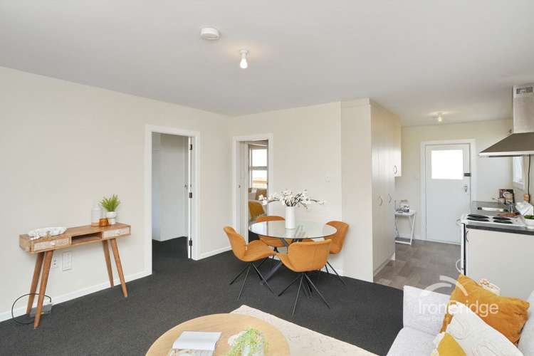 2/123 Hills Road Edgeware_3