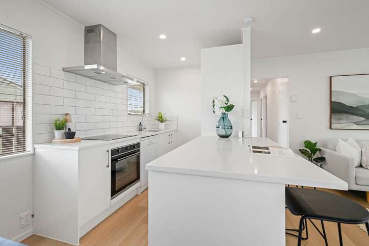 2/34 Sutton Crescent Papakura_4