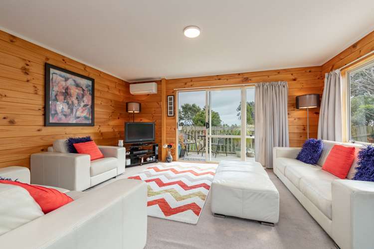 117a Gloaming Hill Titahi Bay_8