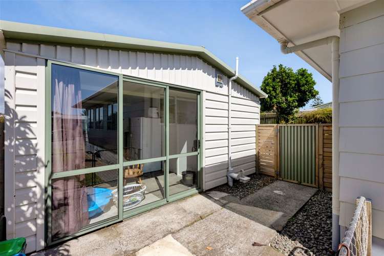 3 Veronica Place Bell Block_11