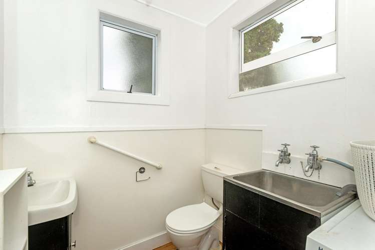 64 Awapuni Road Awapuni_22