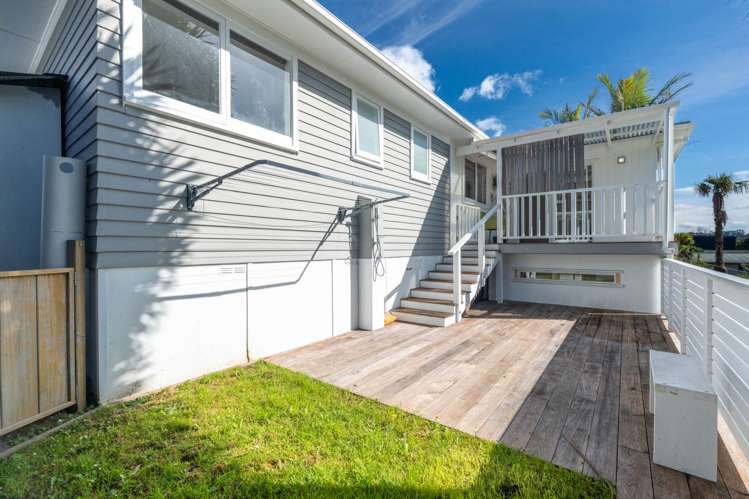 281 Rangatira Road Beach Haven_17
