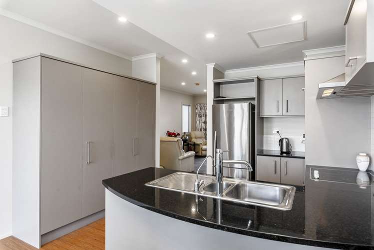 8/4 Dp Seaview Road Paraparaumu Beach_10