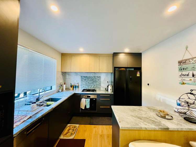 1/62 Coxhead Road Manurewa_4