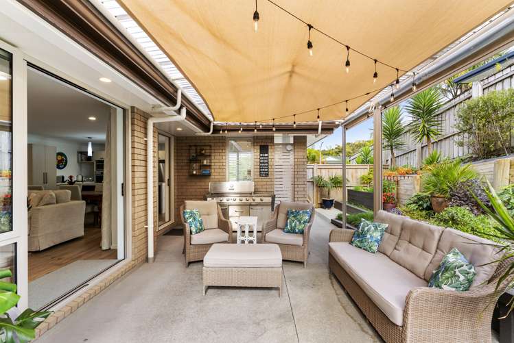 15 Waldorf Crescent Orewa_22