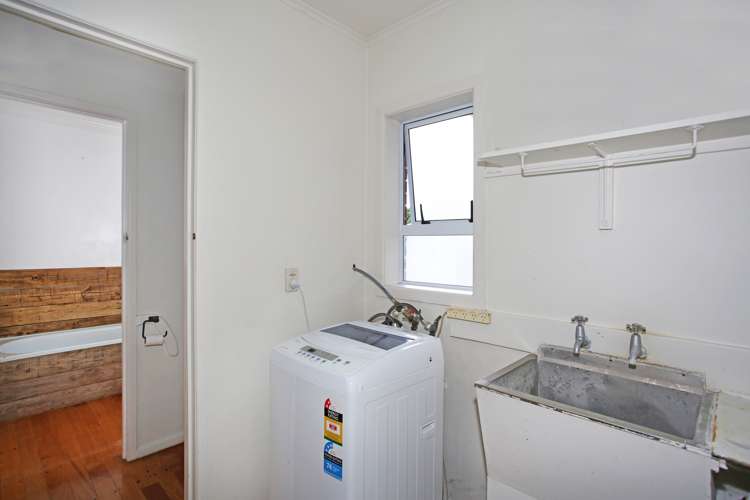 76 King Street Waiuku_12