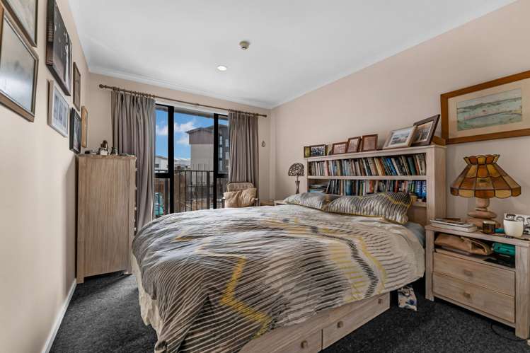 2U/1 Wadier Place Henderson_10